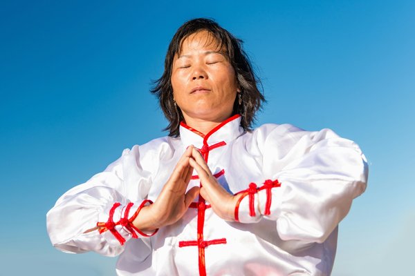 Quels sont les bienfaits du tai-chi pour les patients atteints d'arthrite rhumatoïde?